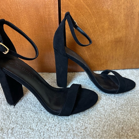 Wild Diva Elegant Black Block Heels - Picture 1 of 4
